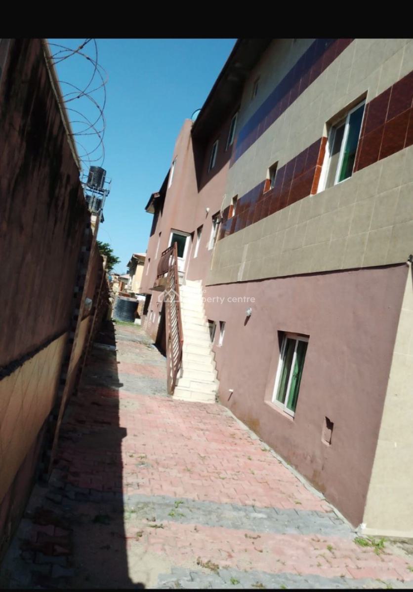 10 Units Apartment Comprises of 6nos of 3 Bedrooms + 4nos of 2 Bedroom, New Road, By Chevron, Lekki Expressway, Lekki, Lagos, Block of Flats for Sale