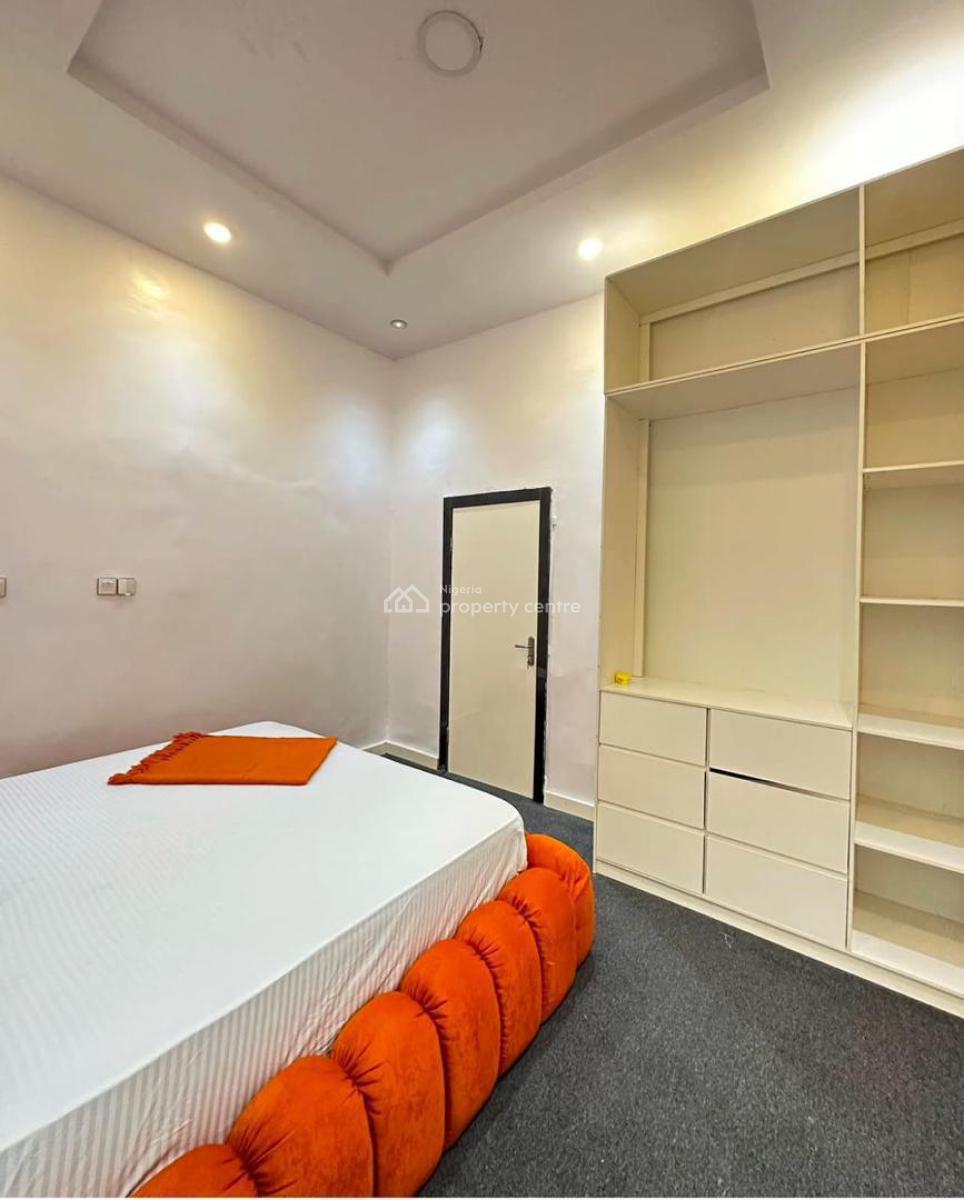 Luxurious 1 Bedroom Apartment with Private Cinema, Osapa, Lekki, Lagos, Mini Flat (room and Parlour) Short Let
