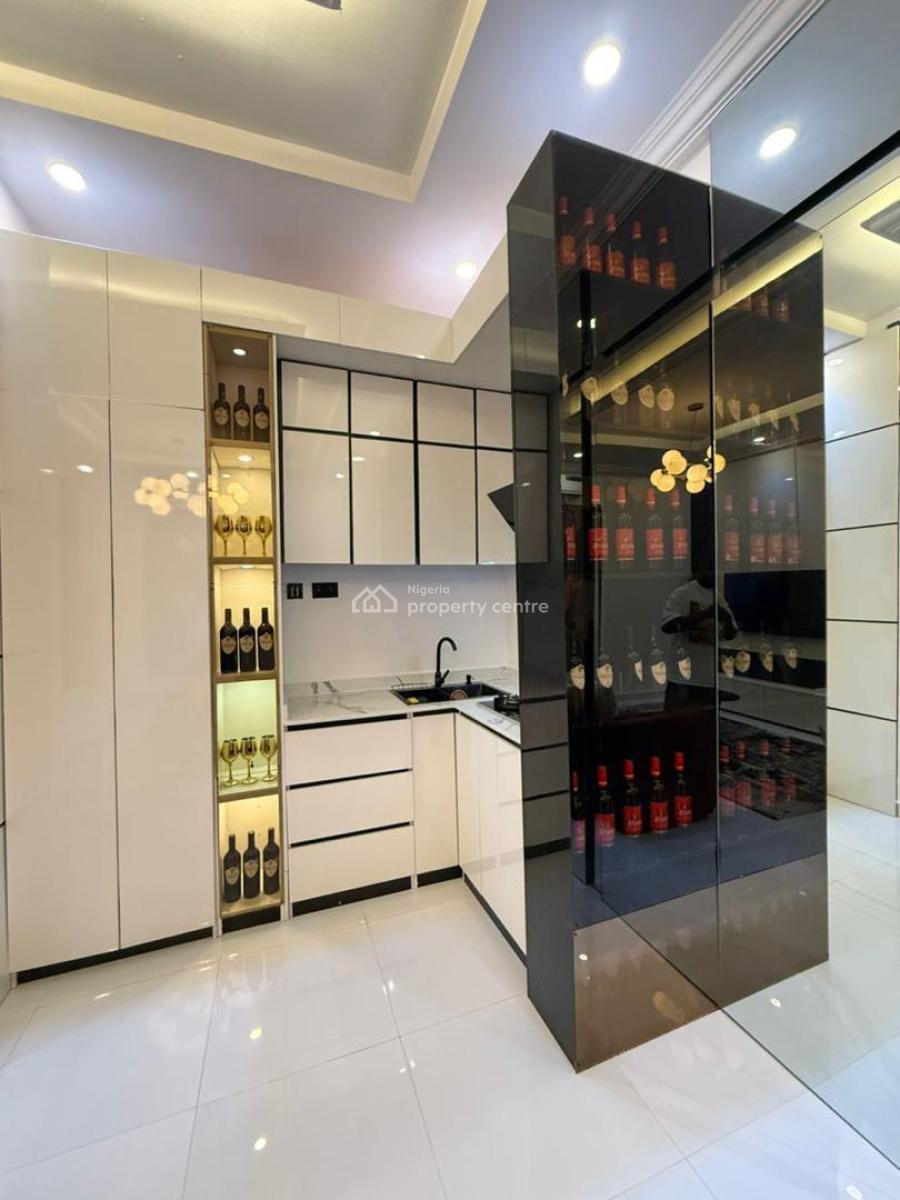 Luxurious 1 Bedroom Apartment with Private Cinema, Osapa, Lekki, Lagos, Mini Flat (room and Parlour) Short Let