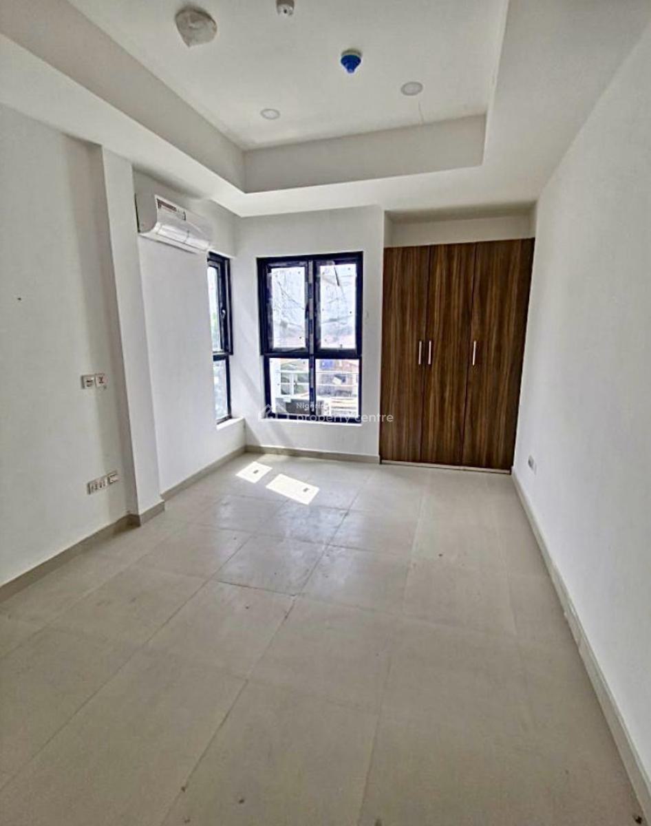 Newly Built 3 Bedroom Apartment with Gym, Lekki Phase 1, Lekki, Lagos, Block of Flats for Sale