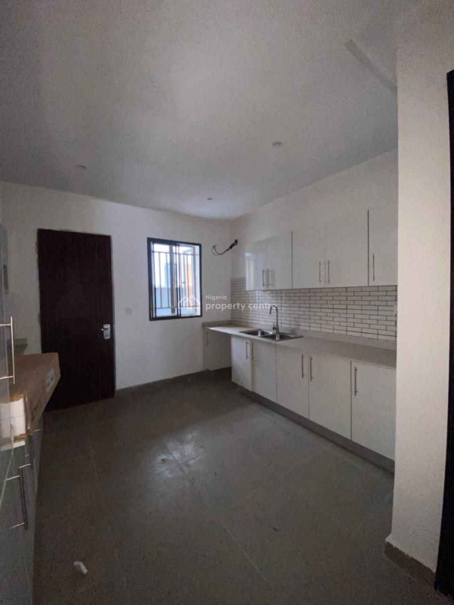4 Bedroom Terrace Duplex with Bq, Box Room, Berra Estate, Lekki, Lagos, Terraced Duplex for Sale