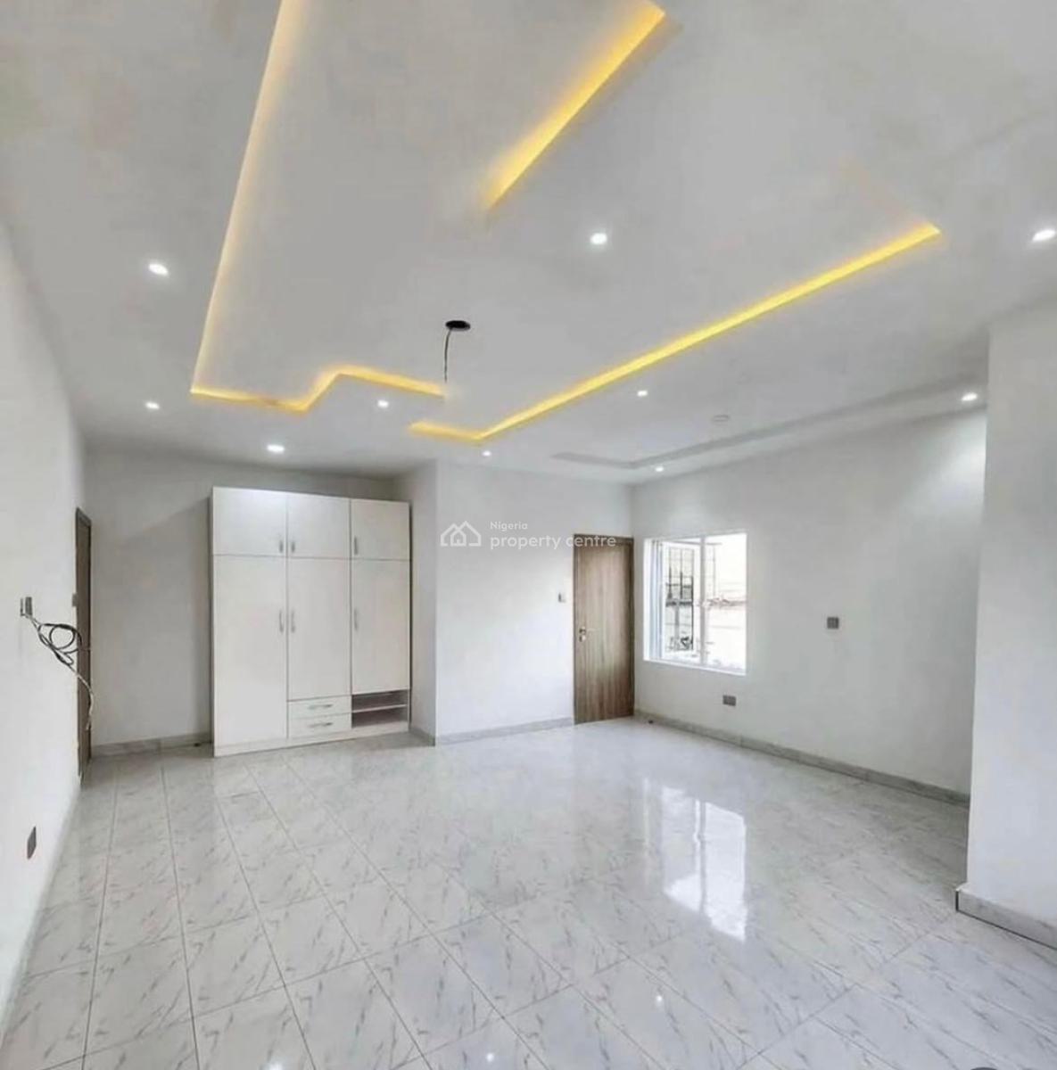 Service 3 Bedroom Flat with Bq, Osapa, Lekki, Lagos, Flat / Apartment for Rent