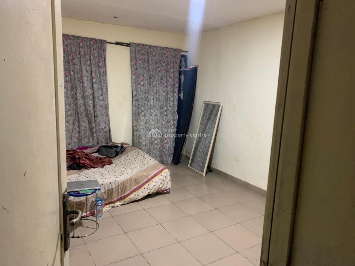 Roommate Needed in a Furnished Miniflat Available, Agungi, Lekki, Lagos, Mini Flat (room and Parlour) for Rent