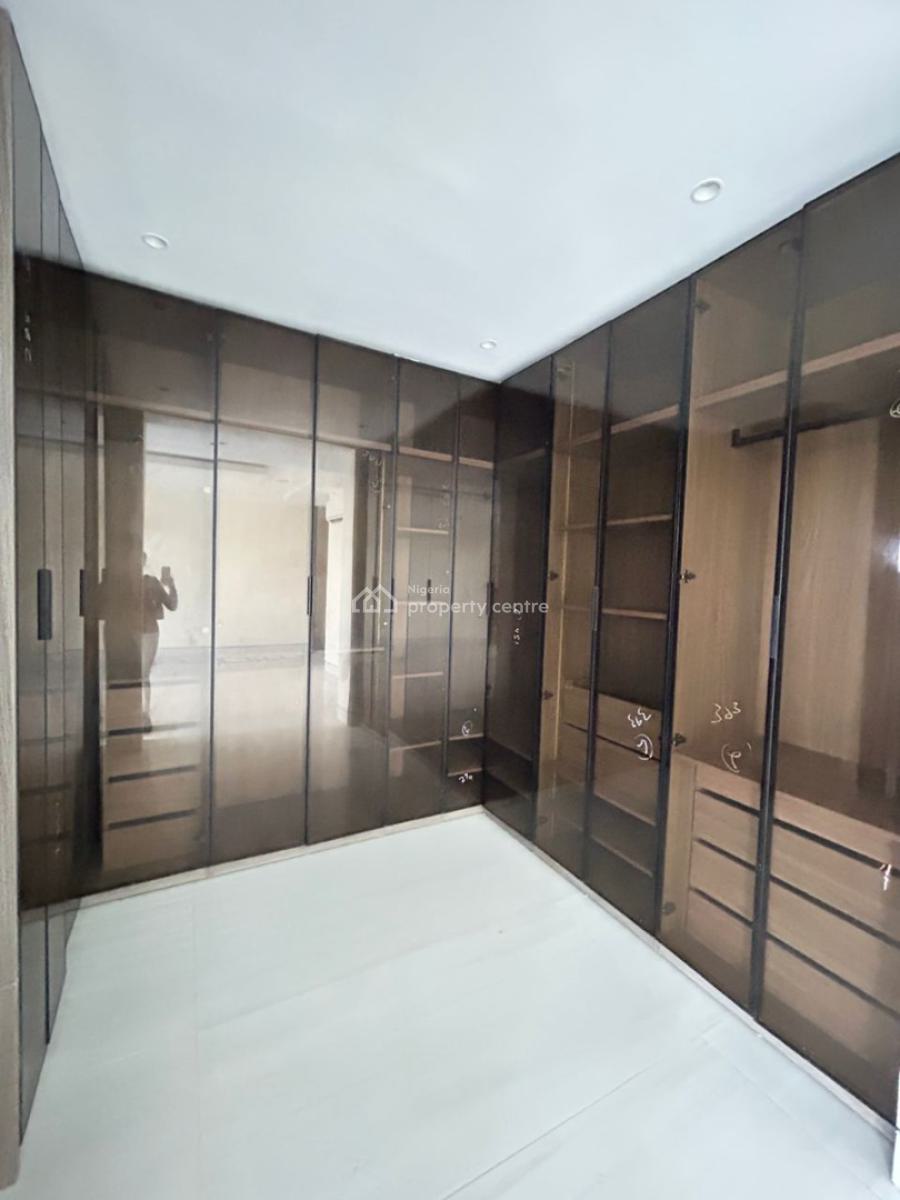 4bedroom in a Secured Serene Environment with Bq and Swimming Pool, Ikoyi, Lagos, Flat / Apartment for Rent