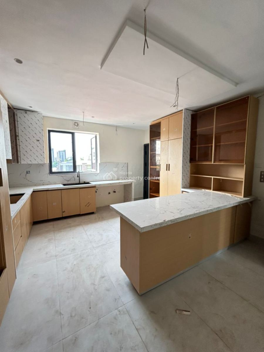 4bedroom in a Secured Serene Environment with Bq and Swimming Pool, Ikoyi, Lagos, Flat / Apartment for Rent