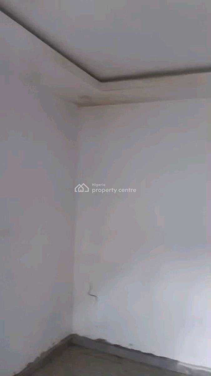 Decent 3 Bedroom Ground Flat All Rooms Ensuite N Guest Toilet, Anthony, Maryland, Lagos, Flat / Apartment for Rent