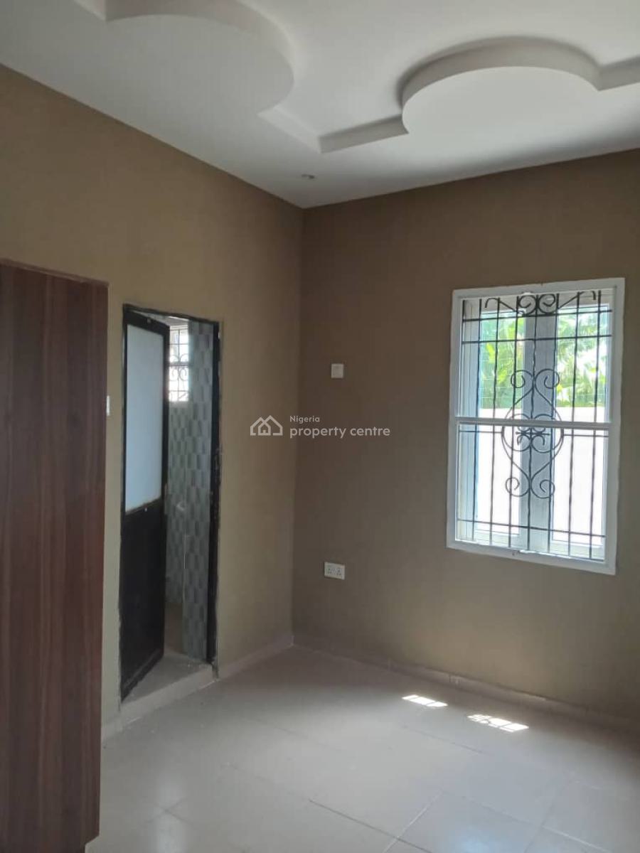 2bedroom Flat at Ivory Garden Estate Makogi, Ivory Garden Estate, Magboro, Ogun, Flat / Apartment for Rent