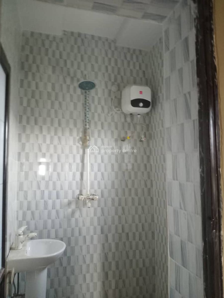 2bedroom Flat at Ivory Garden Estate Makogi, Ivory Garden Estate, Magboro, Ogun, Flat / Apartment for Rent