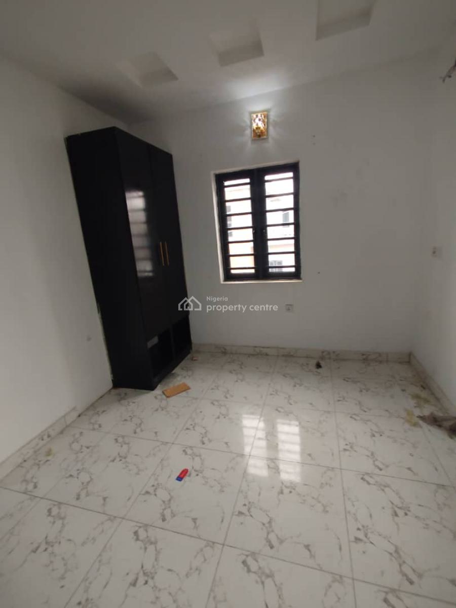 2bedroom Flat in a Secured Estate, Ikate, Lekki, Lagos, Flat / Apartment for Rent
