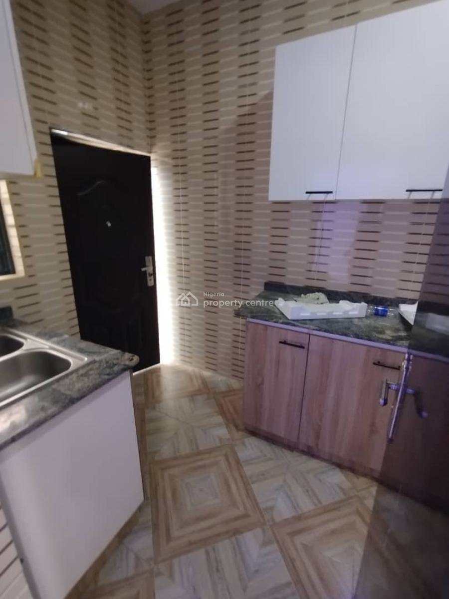 2bedroom Flat in a Secured Estate, Ikate, Lekki, Lagos, Flat / Apartment for Rent
