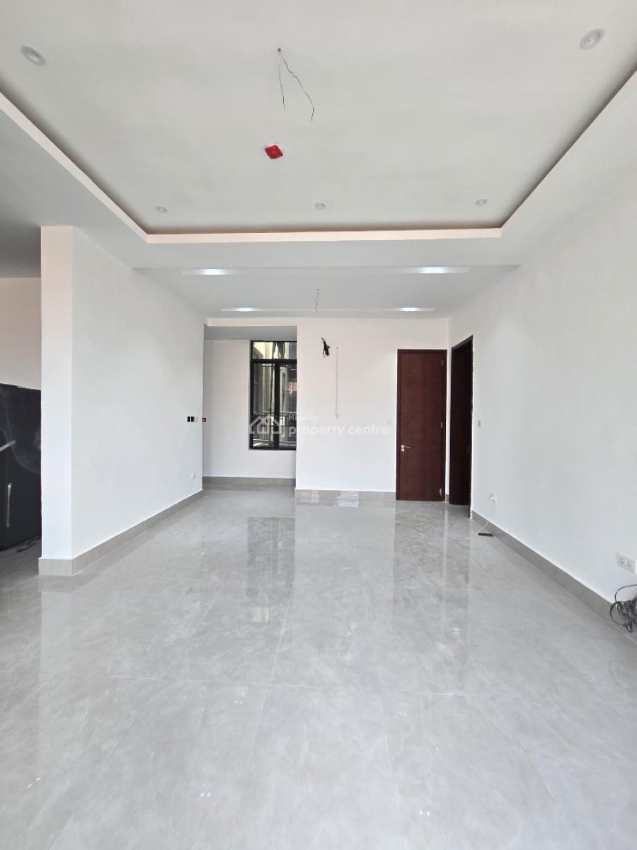 Exquisitely Built 3-bedroom Apartment with Pool, Gym & Elevator  Full, Lekki Phase 1, Lekki, Lagos, Flat / Apartment for Sale