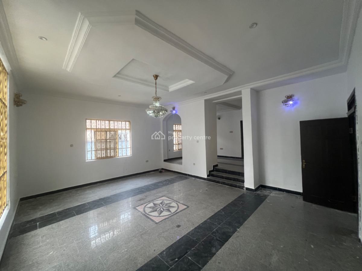 Self Compound 5 Bedrooms  Detached Duplex with Bq, Lekki Phase 1, Lekki, Lagos, Detached Duplex for Rent