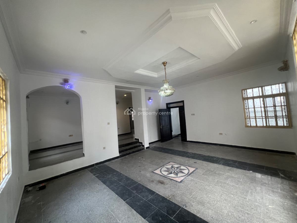 Self Compound 5 Bedrooms  Detached Duplex with Bq, Lekki Phase 1, Lekki, Lagos, Detached Duplex for Rent