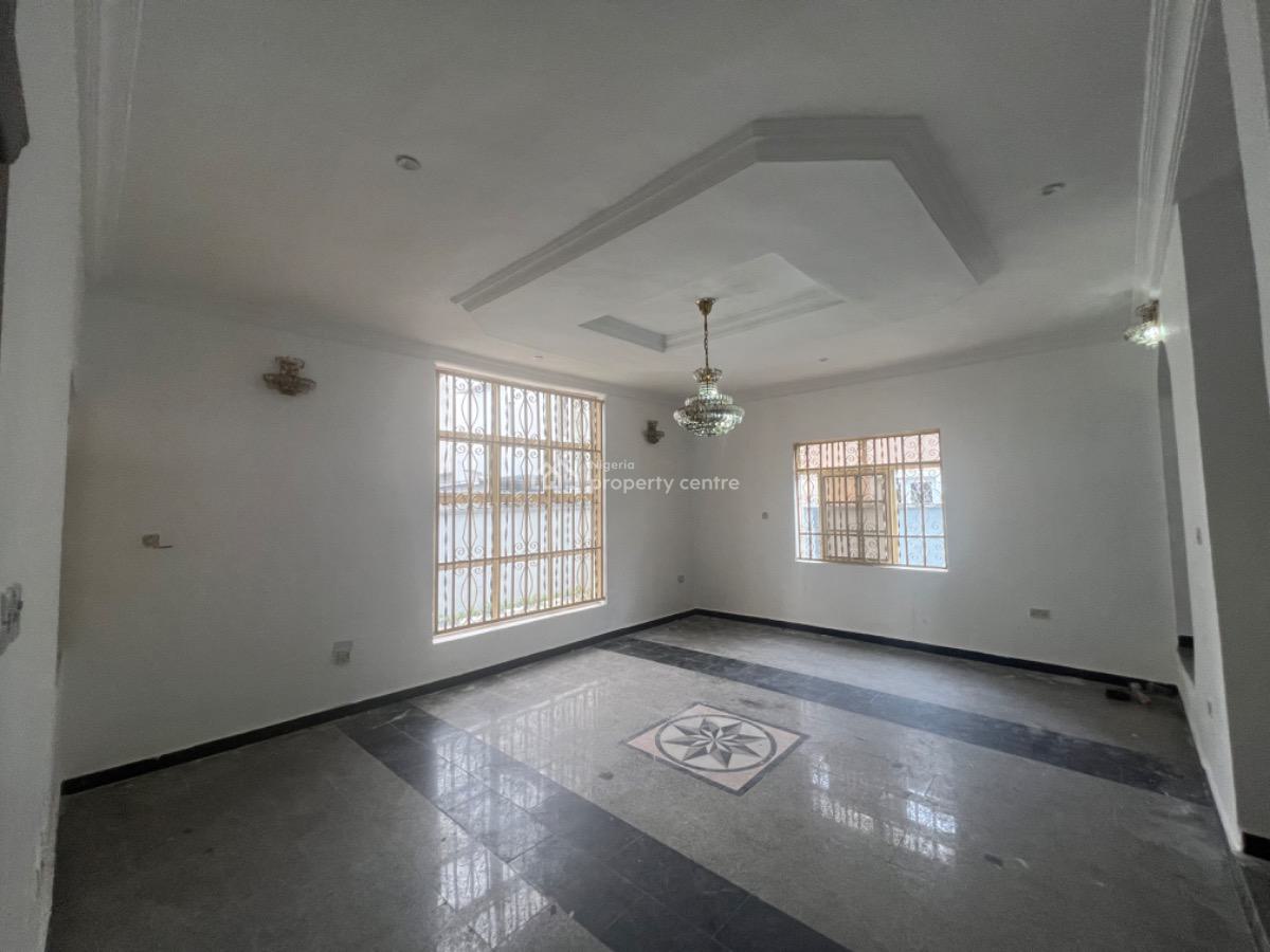 Self Compound 5 Bedrooms  Detached Duplex with Bq, Lekki Phase 1, Lekki, Lagos, Detached Duplex for Rent