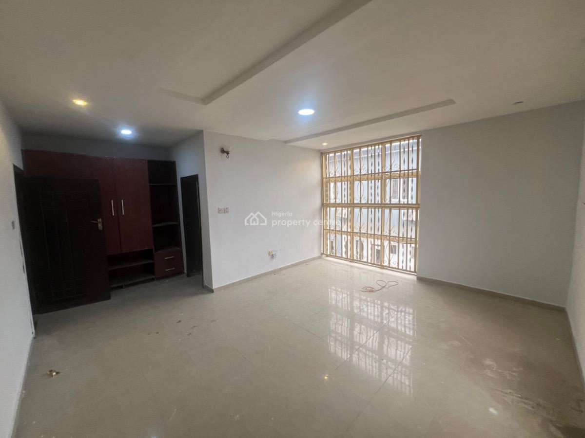 Self Compound 5 Bedrooms  Detached Duplex with Bq, Lekki Phase 1, Lekki, Lagos, Detached Duplex for Rent