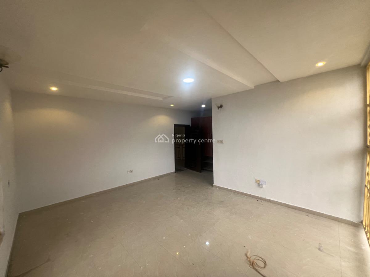 Self Compound 5 Bedrooms  Detached Duplex with Bq, Lekki Phase 1, Lekki, Lagos, Detached Duplex for Rent