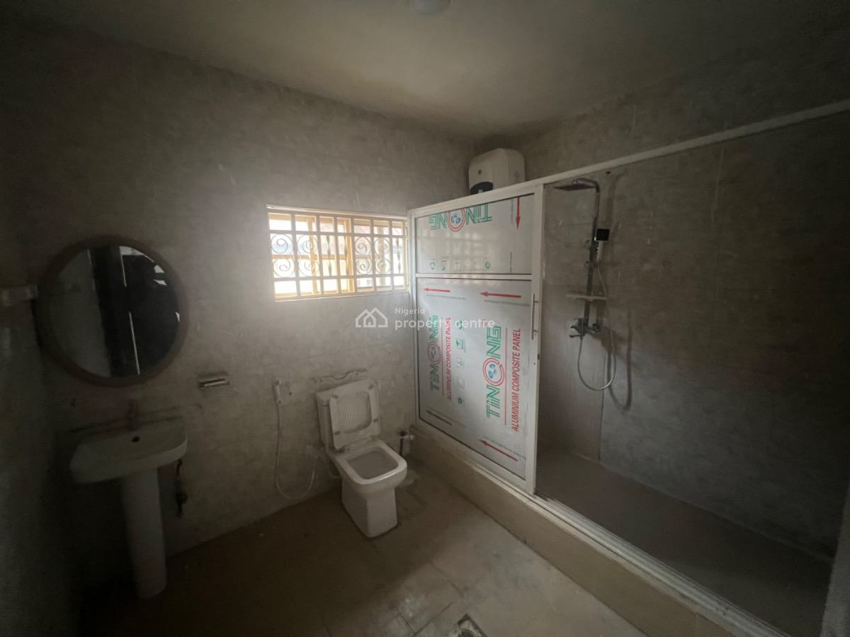 Self Compound 5 Bedrooms  Detached Duplex with Bq, Lekki Phase 1, Lekki, Lagos, Detached Duplex for Rent