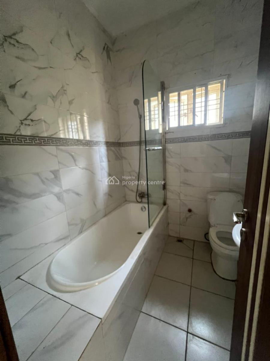 Spacious and Standard 3 Bedroom Apartment in a Serene and Secured Area, Diplomatic Zone, Katampe Extension, Katampe, Abuja, Flat / Apartment for Rent