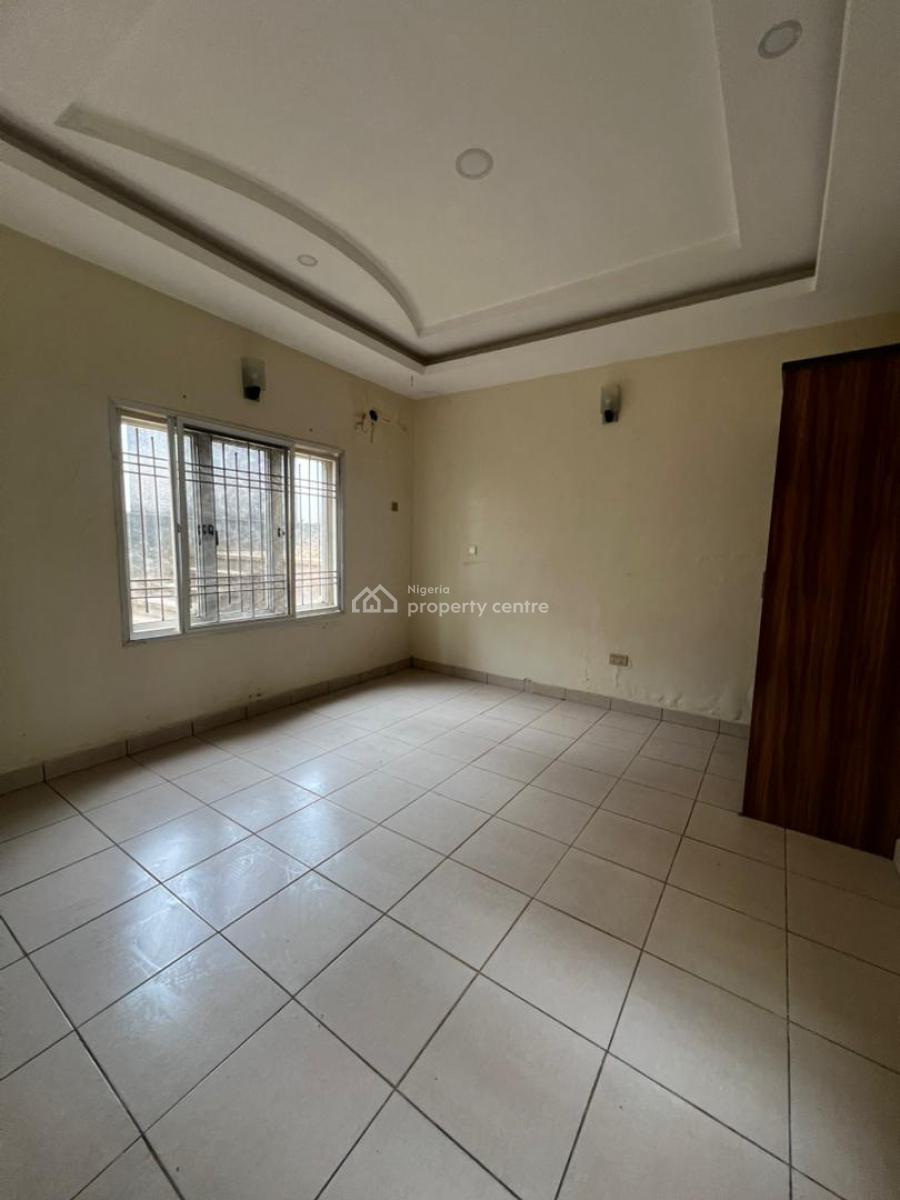 Spacious and Standard 3 Bedroom Apartment in a Serene and Secured Area, Diplomatic Zone, Katampe Extension, Katampe, Abuja, Flat / Apartment for Rent