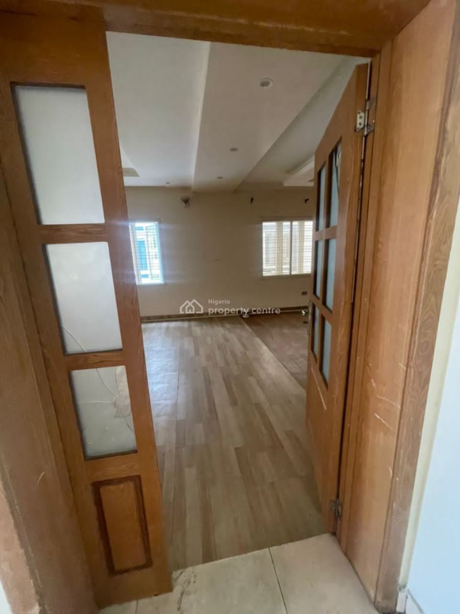 Clean 4 Bedroom Semi Detached Duplex, at Pinnock Beach Estate, Lekki Phase 1, Lekki, Lagos, Semi-detached Duplex for Rent