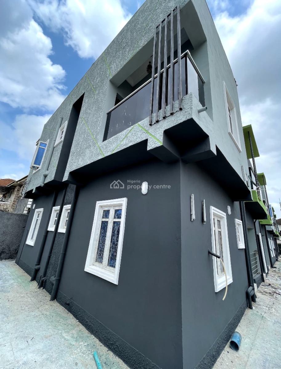 Classic Two Bedroom Apartment, After Blenco, Sangotedo, Ajah, Lagos, Flat / Apartment for Rent