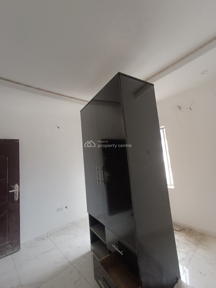 Classic Two Bedroom Apartment, After Blenco, Sangotedo, Ajah, Lagos, Flat / Apartment for Rent