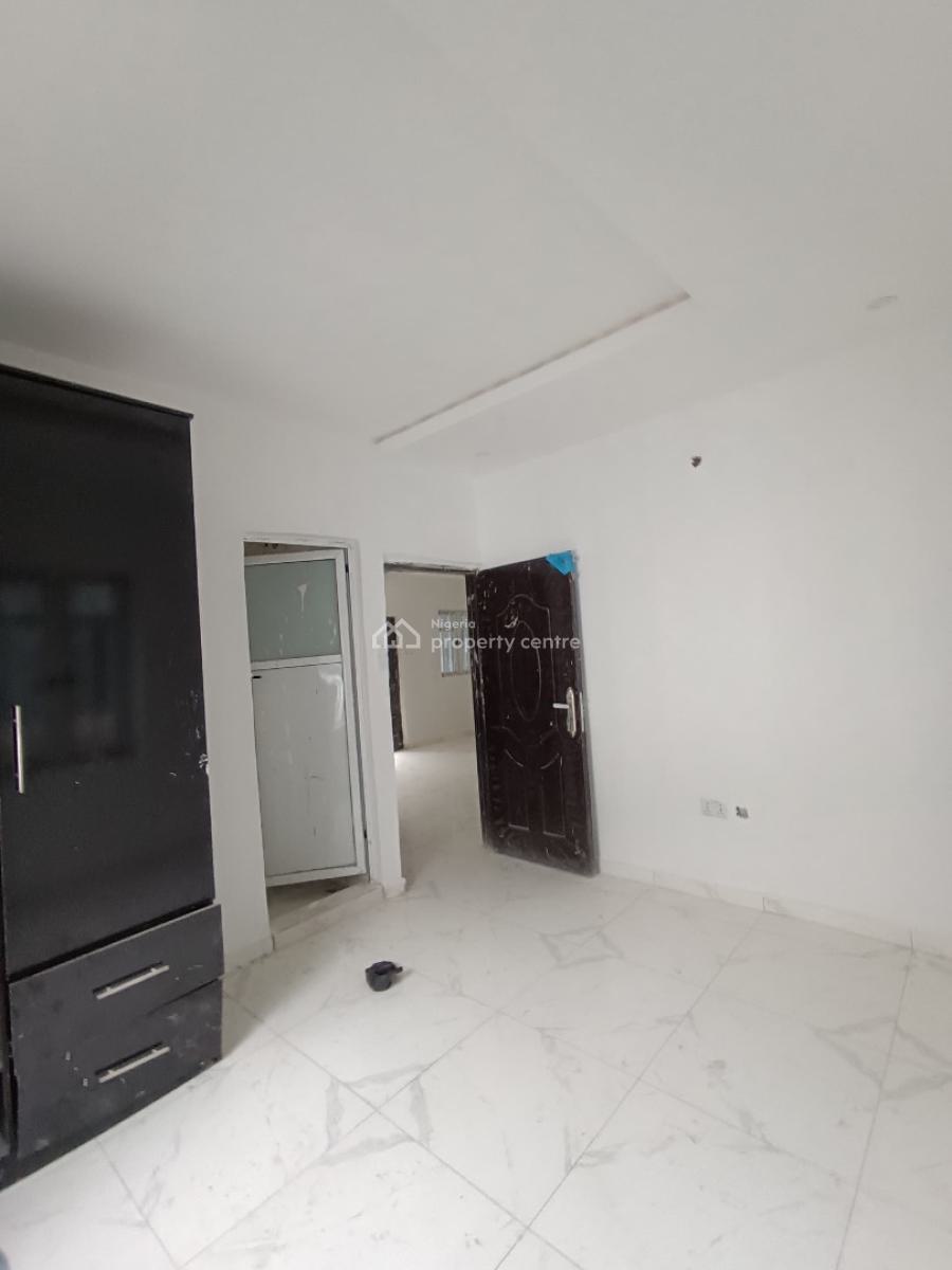Classic Two Bedroom Apartment, After Blenco, Sangotedo, Ajah, Lagos, Flat / Apartment for Rent