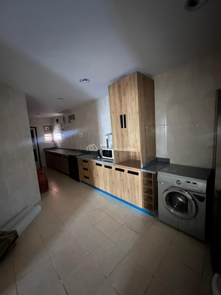 Well Maintained and Serviced 3 Bedroom Apartment, Oniru, Victoria Island (vi), Lagos, Flat / Apartment for Rent