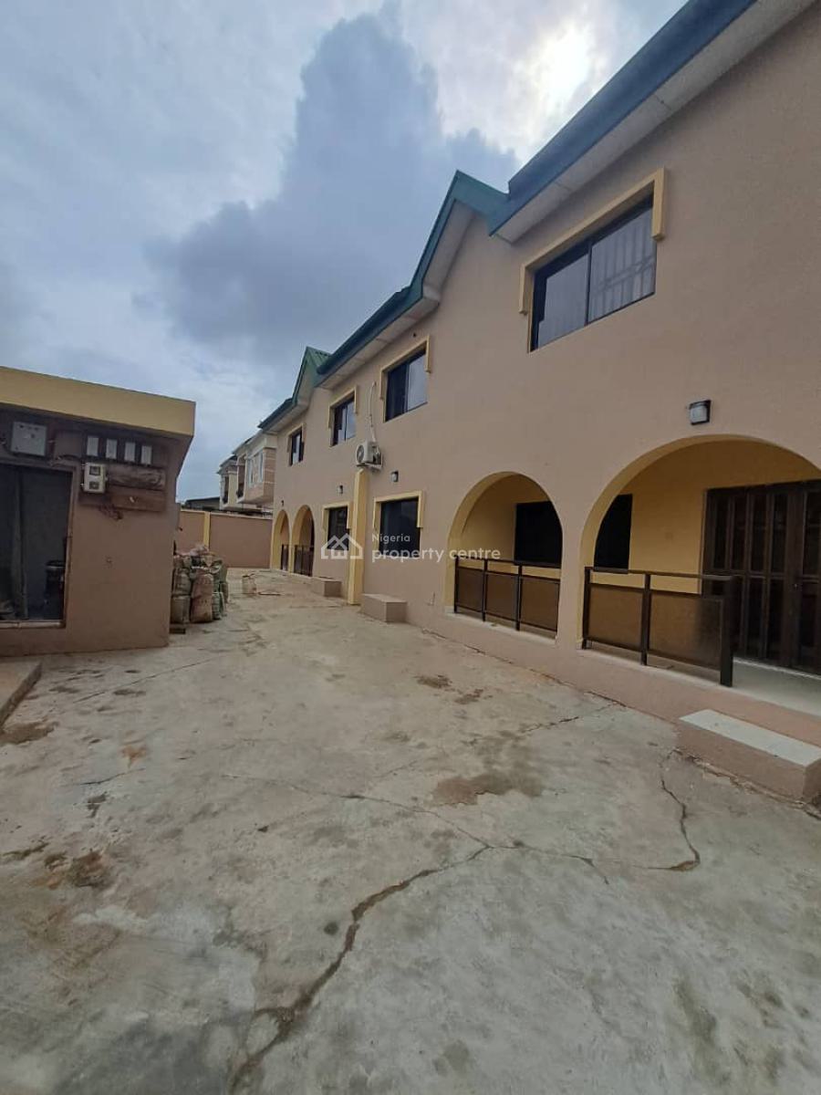 Newly Renovated Spacious 3 Bedroom Flat at Omole Phase 2 Ikeja Lagos, Omole Phase 2, Ikeja, Lagos, Flat / Apartment for Rent