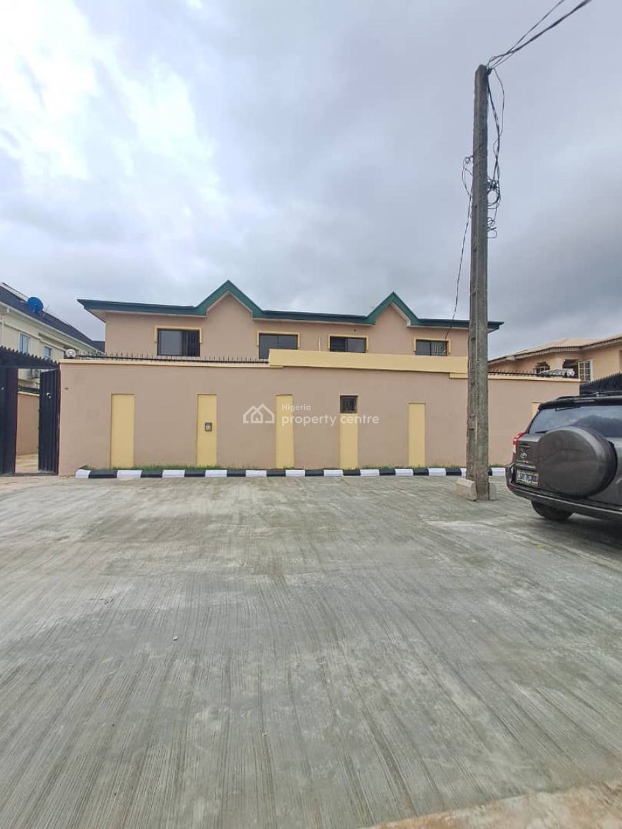 Newly Renovated Spacious 3 Bedroom Flat at Omole Phase 2 Ikeja Lagos, Omole Phase 2, Ikeja, Lagos, Flat / Apartment for Rent