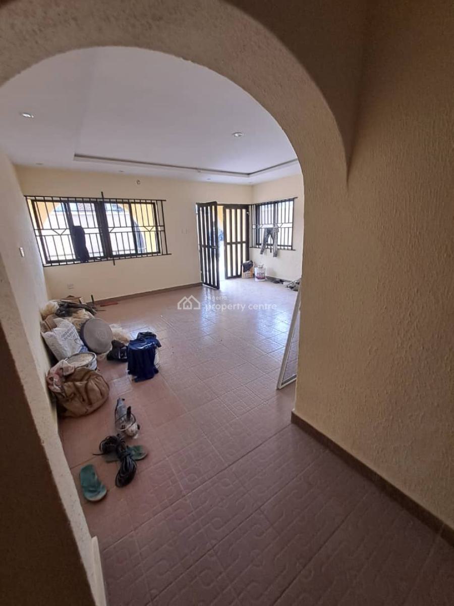 Newly Renovated Spacious 3 Bedroom Flat at Omole Phase 2 Ikeja Lagos, Omole Phase 2, Ikeja, Lagos, Flat / Apartment for Rent