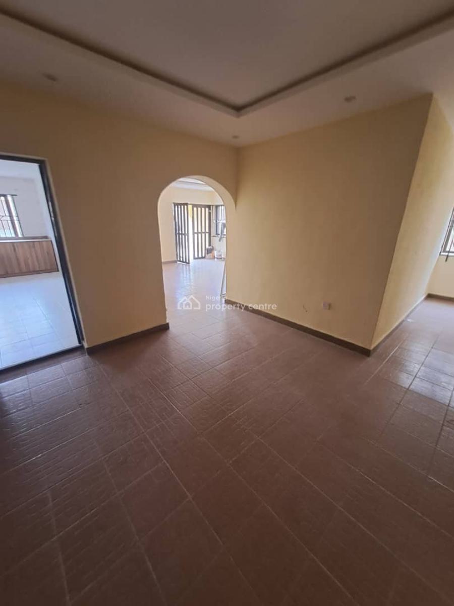 Newly Renovated Spacious 3 Bedroom Flat at Omole Phase 2 Ikeja Lagos, Omole Phase 2, Ikeja, Lagos, Flat / Apartment for Rent
