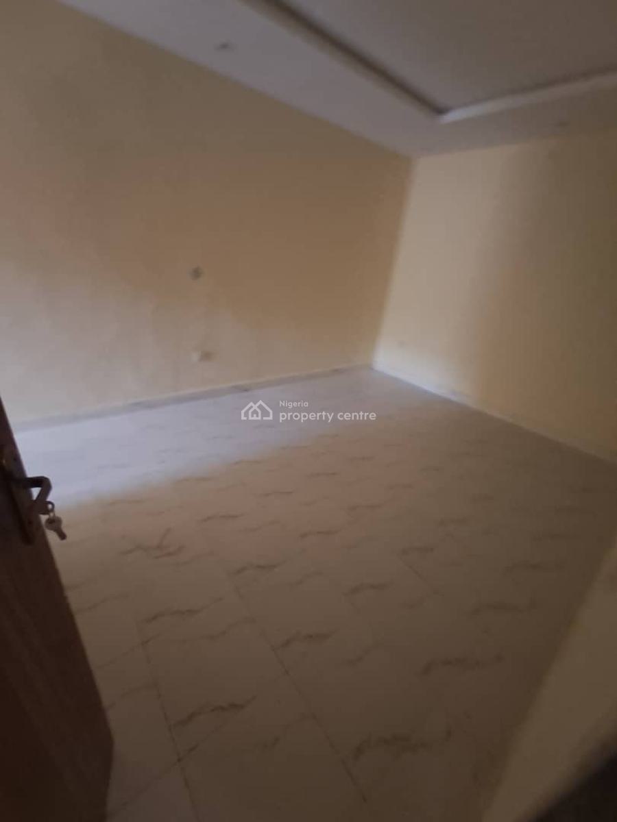 Newly Renovated Spacious 3 Bedroom Flat at Omole Phase 2 Ikeja Lagos, Omole Phase 2, Ikeja, Lagos, Flat / Apartment for Rent