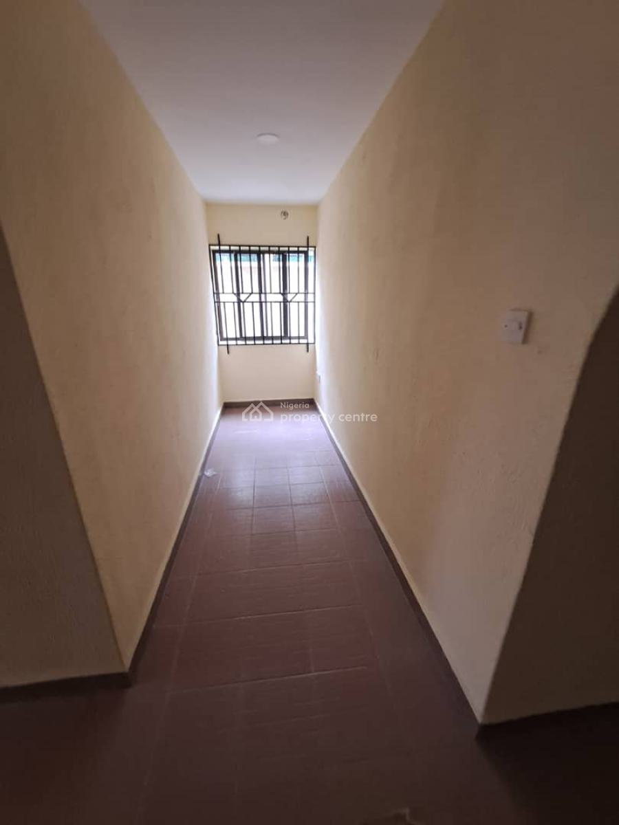 Newly Renovated Spacious 3 Bedroom Flat at Omole Phase 2 Ikeja Lagos, Omole Phase 2, Ikeja, Lagos, Flat / Apartment for Rent