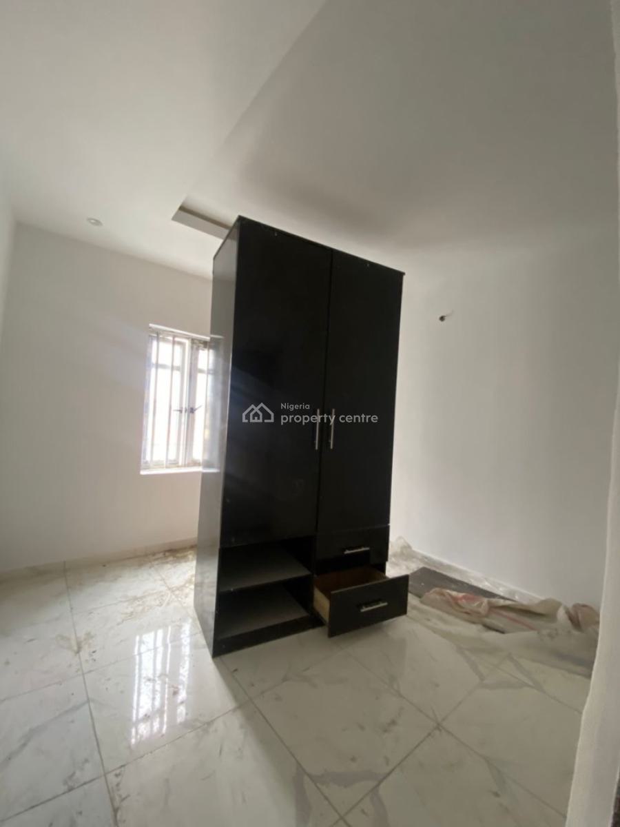 Newly Built Executive Luxurious 2 Bedroom Apartment, Ogidan, Sangotedo, Ajah, Lagos, Flat / Apartment for Rent