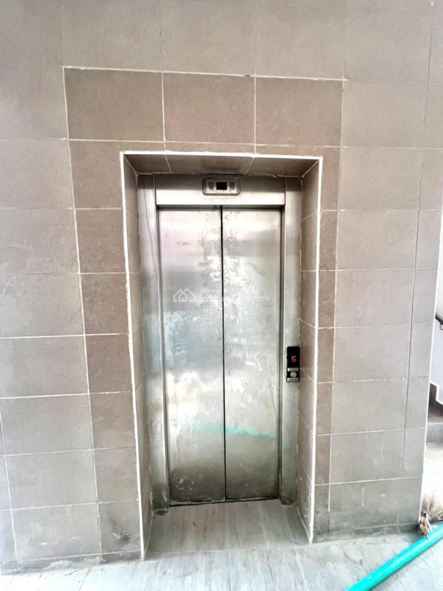 Spacious 3 Bedroom Apartment with Swimming Pool and Gym, Ikoyi, Lagos, Flat / Apartment for Rent