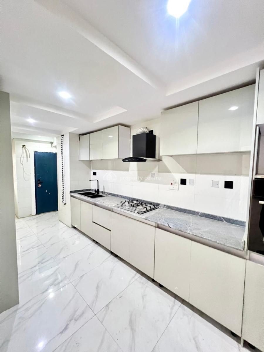 Spacious 3 Bedroom Apartment with Swimming Pool and Gym, Ikoyi, Lagos, Flat / Apartment for Rent