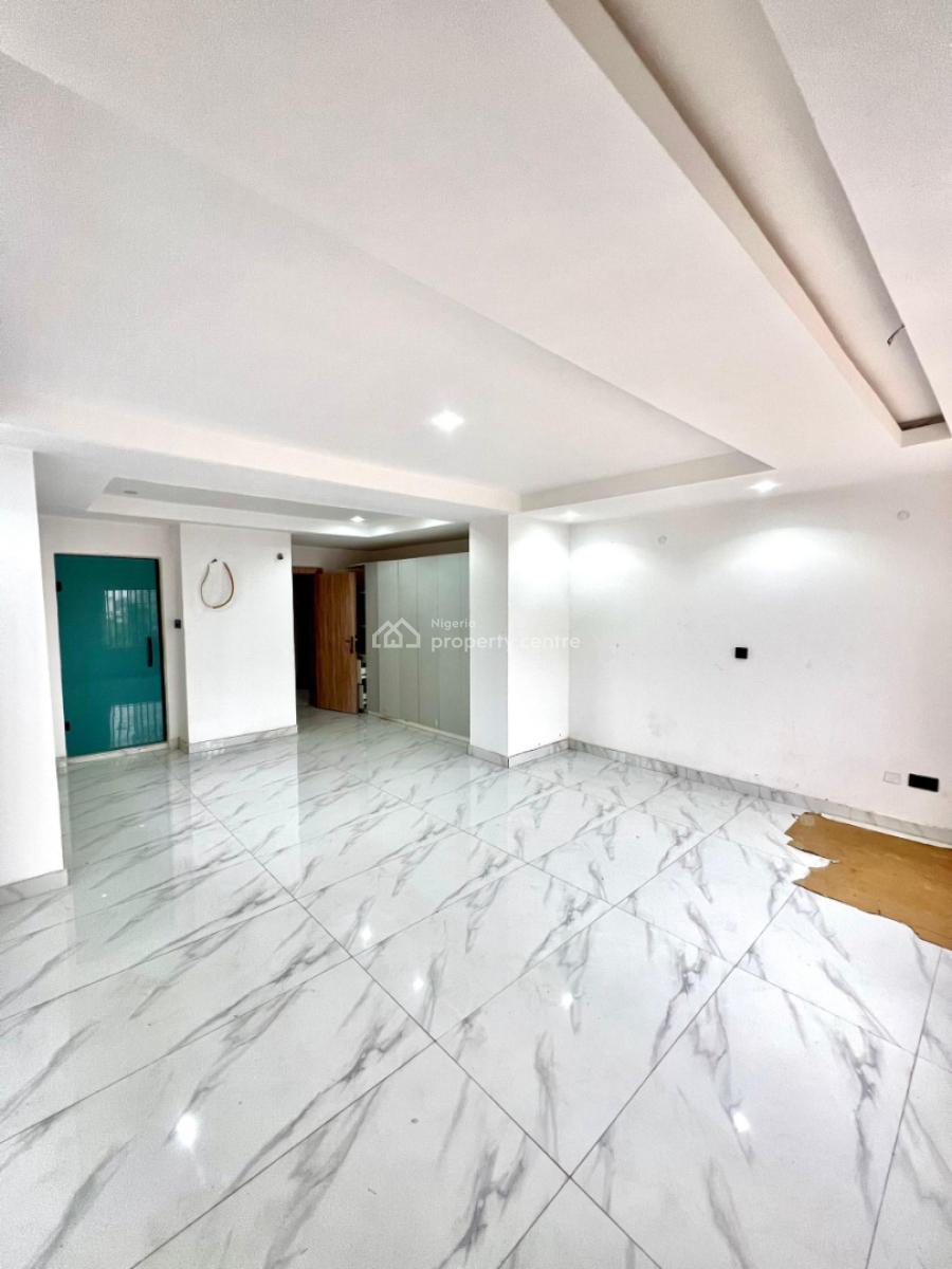 Spacious 3 Bedroom Apartment with Swimming Pool and Gym, Ikoyi, Lagos, Flat / Apartment for Rent