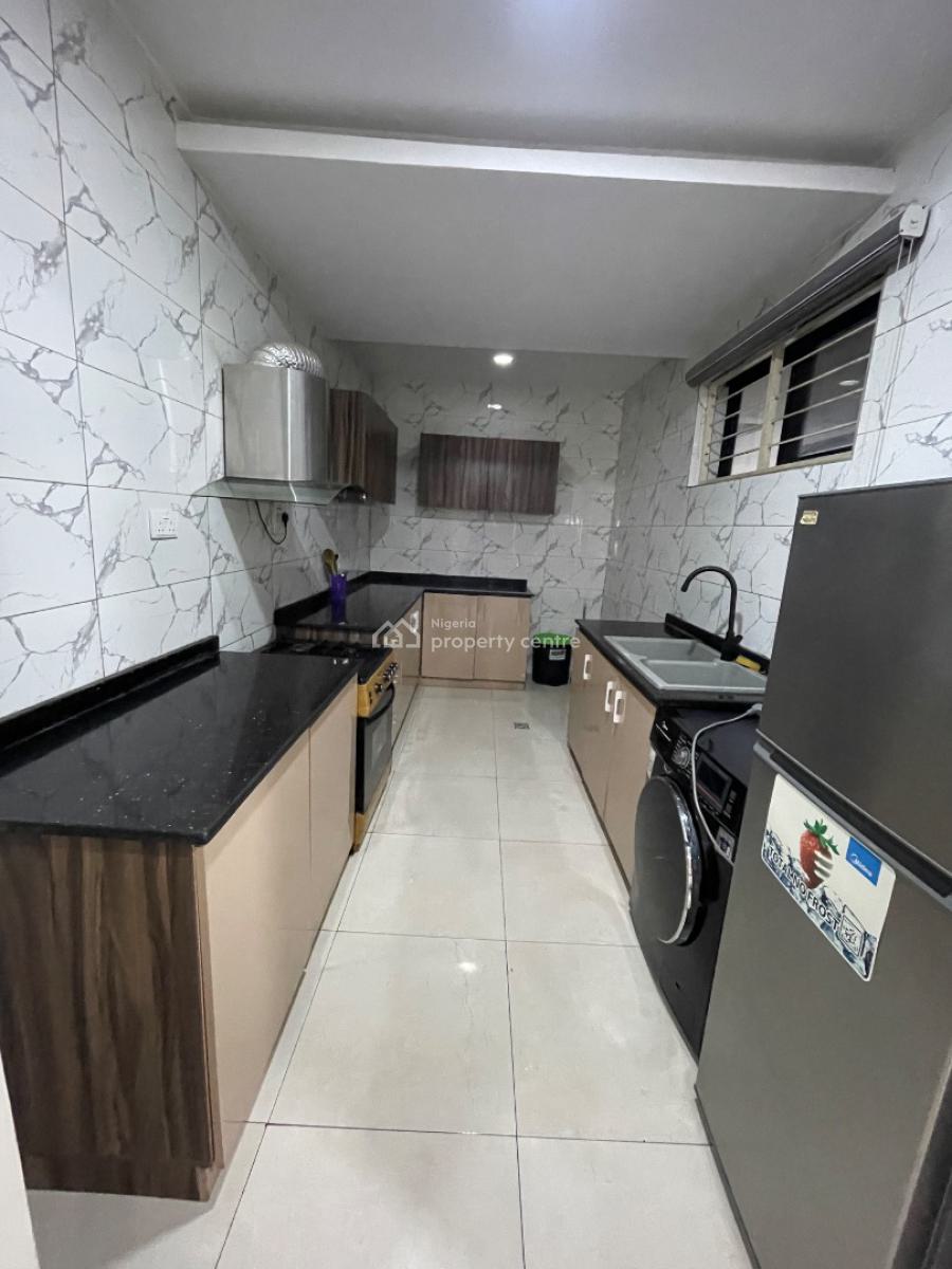 2 Bedroom Apartments, It Can Be Unfurnished, Inside Estate Lekki Right, Lekki Phase 1, Lekki, Lagos, Flat / Apartment for Rent