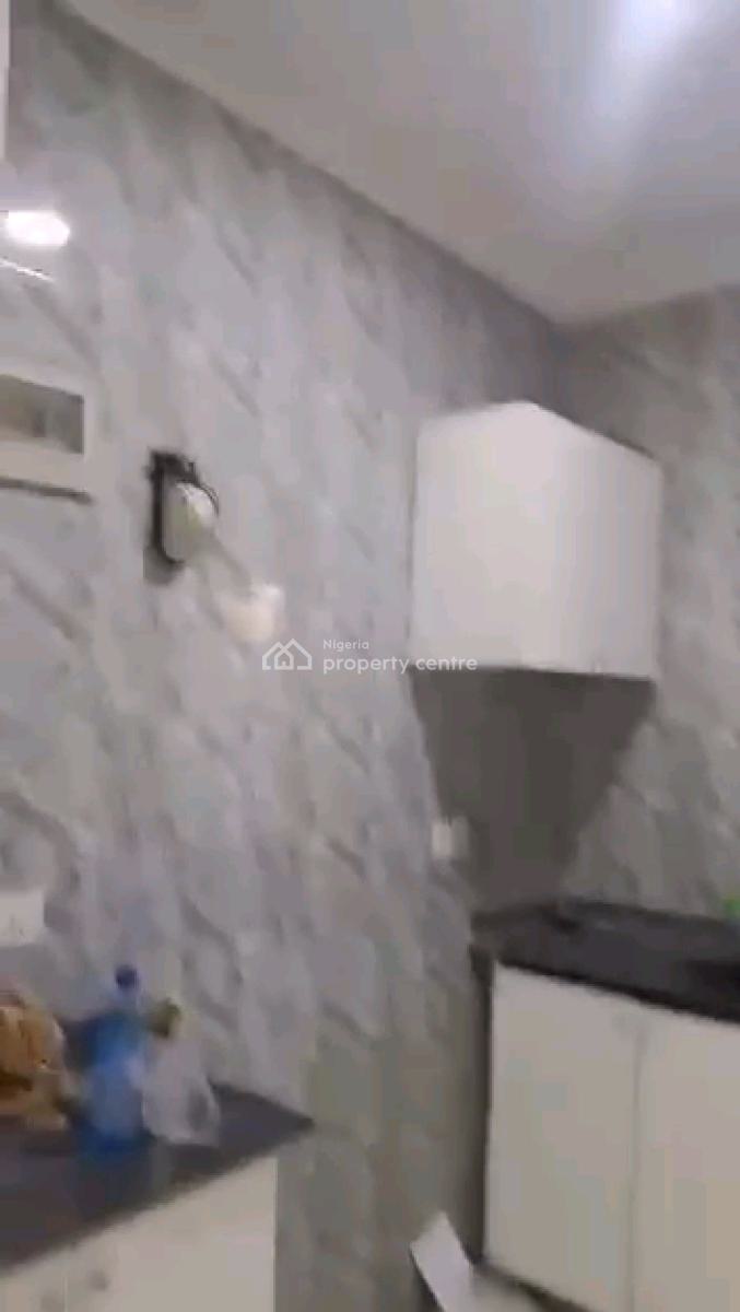 a Relatively New and Spacious 2bedroom Apartment, Ground Floor, Onigbongbo, Onigbongbo, Maryland, Lagos, Flat / Apartment for Rent