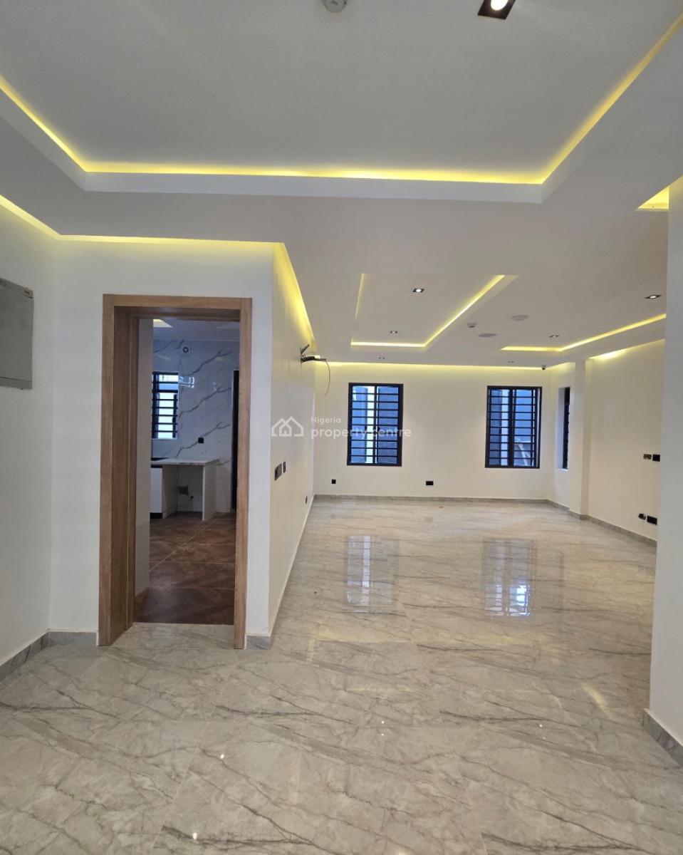 Finely Built 4 Bedroom Terrace Duplex Bq, Lekki Phase 1, Lekki, Lagos, Terraced Duplex for Sale