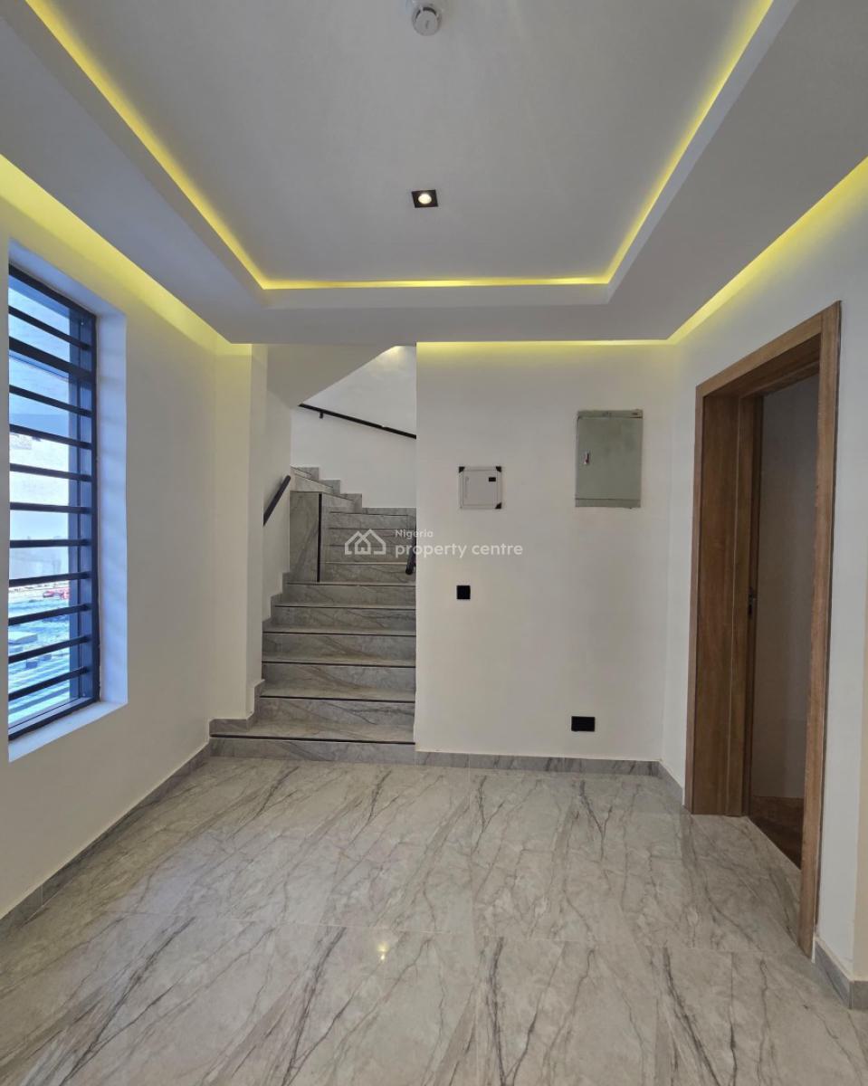 Finely Built 4 Bedroom Terrace Duplex Bq, Lekki Phase 1, Lekki, Lagos, Terraced Duplex for Sale