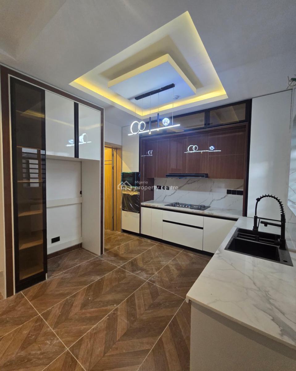 Finely Built 4 Bedroom Terrace Duplex Bq, Lekki Phase 1, Lekki, Lagos, Terraced Duplex for Sale