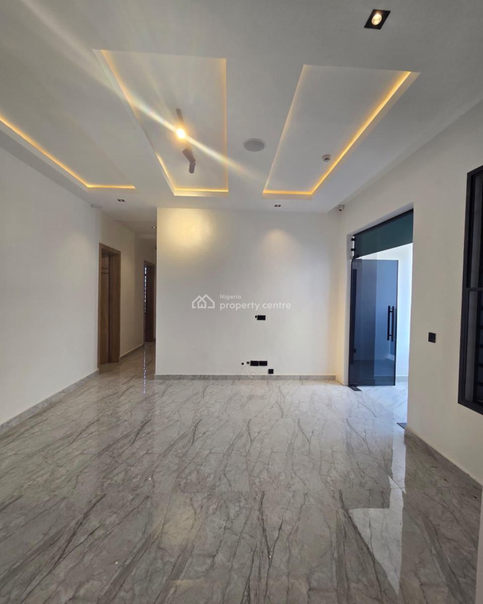 Finely Built 4 Bedroom Terrace Duplex Bq, Lekki Phase 1, Lekki, Lagos, Terraced Duplex for Sale
