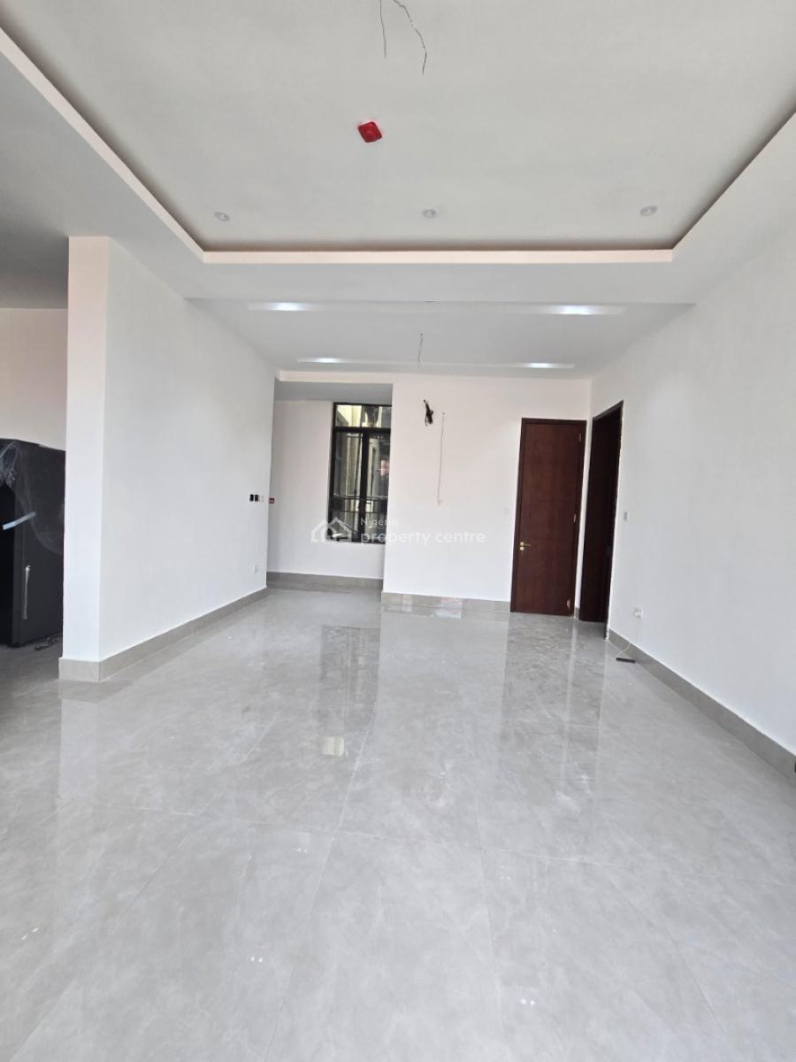 3 Bedroom Apartment with Bq, Gym, Elevator and Swimming Pool, Lekki Phase 1, Lekki, Lagos, Flat / Apartment for Rent