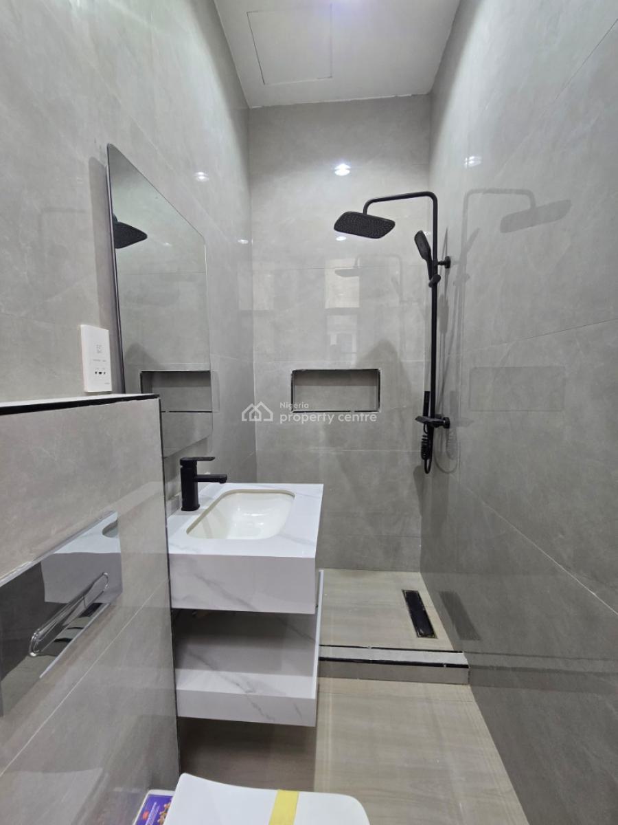 3 Bedroom Apartment with Bq, Gym, Elevator and Swimming Pool, Lekki Phase 1, Lekki, Lagos, Flat / Apartment for Rent