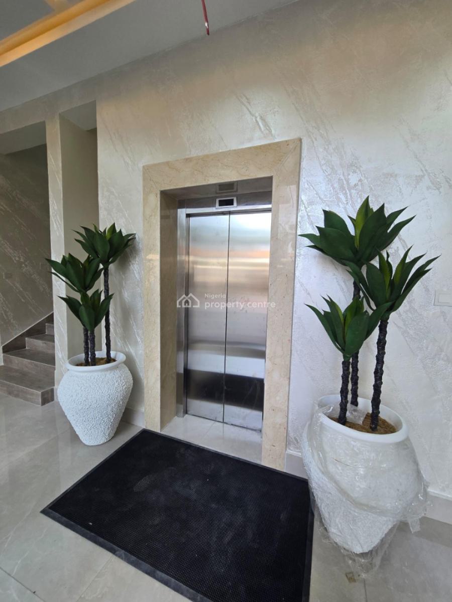 3 Bedroom Apartment with Bq, Gym, Elevator and Swimming Pool, Lekki Phase 1, Lekki, Lagos, Flat / Apartment for Rent