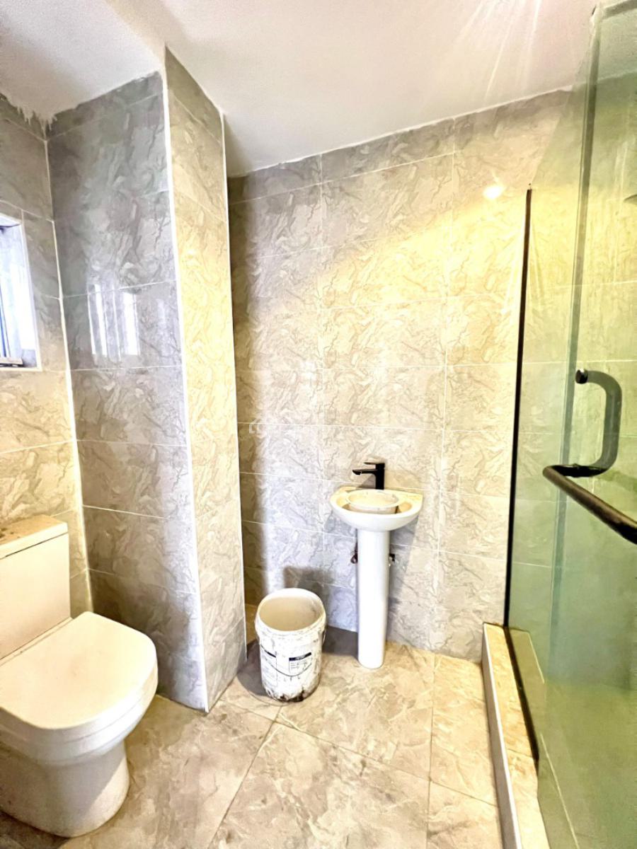 Spacious 3 Bedroom Apartment with Swimming Pool and Gym, Off Gerald Road Ikoyi, Old Ikoyi, Ikoyi, Lagos, Flat / Apartment for Rent