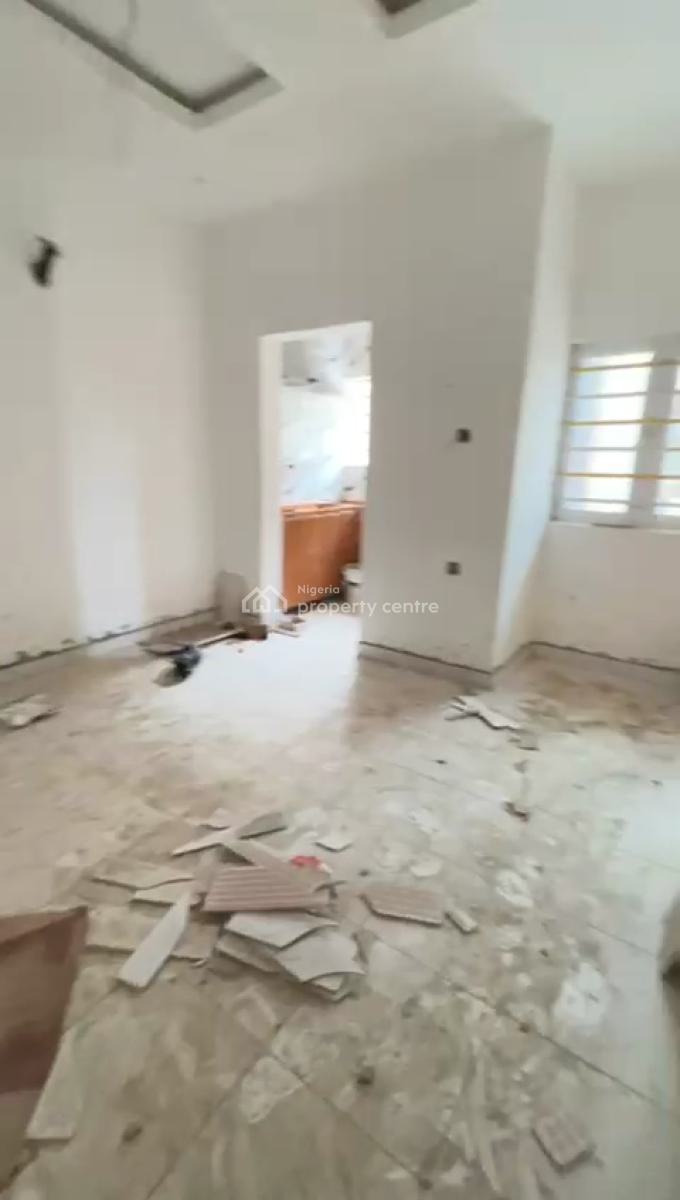 New 1bedroom Flat Upstairs with 2toilet 1bath, Off Pedro Road, Palmgrove, Shomolu, Lagos, Mini Flat (room and Parlour) for Rent