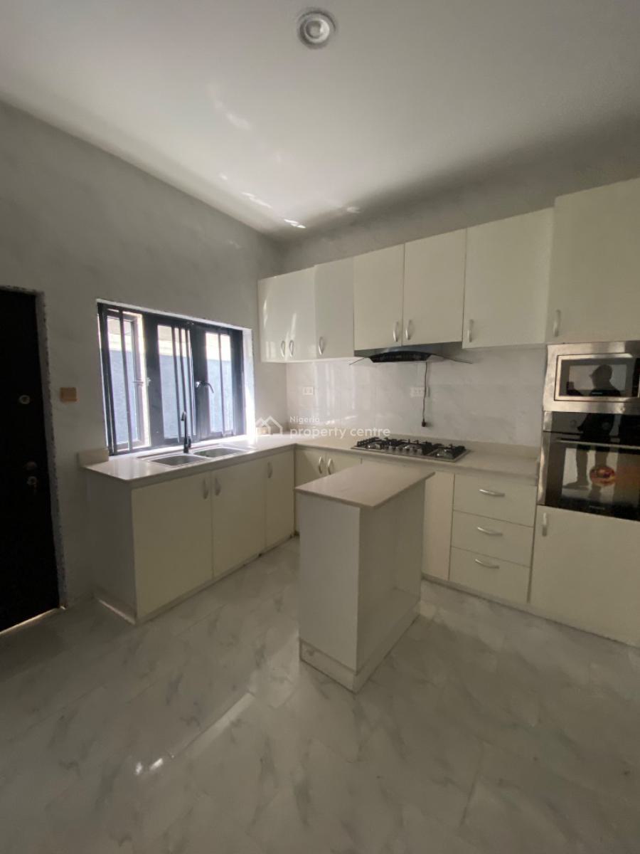 Well Built 2 Bedroom Apartment, Ikate, Lekki, Lagos, Flat / Apartment for Rent